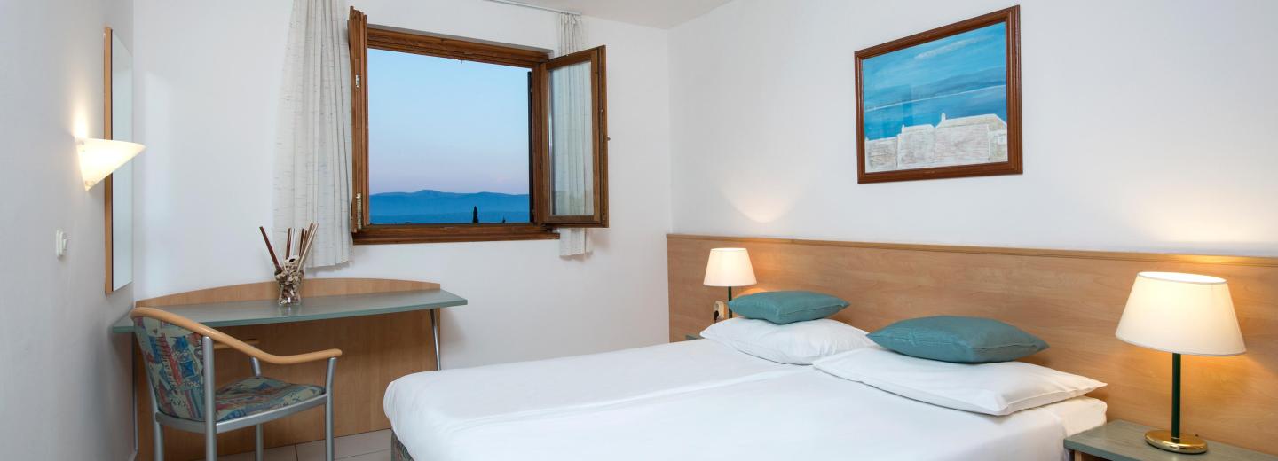© Eurotours Bol - Brač