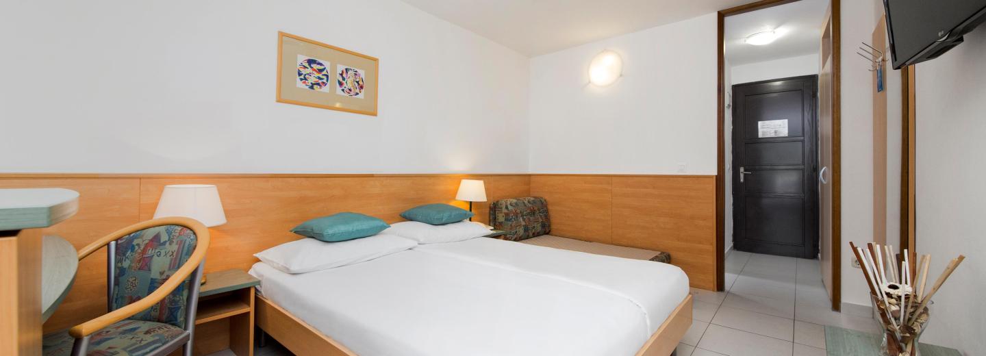 © Eurotours Bol - Brač