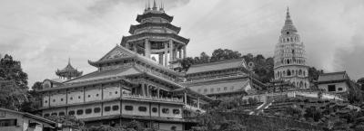 9702592/penang-kekloktempel-gettyimages-517803440-erweitert-0_1665385953040.jpg