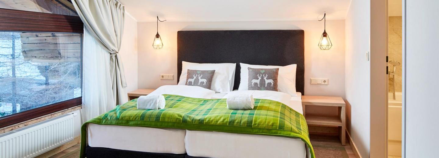 © Eurotours „Alpenwohnen.XL” Superior erkélyes apartman
