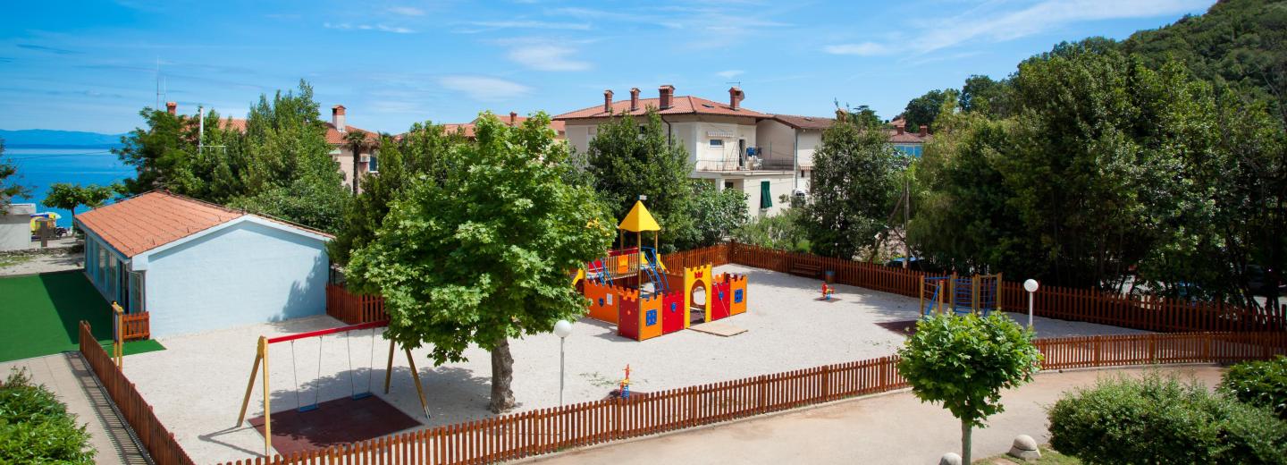 © Eurotours Mošćenička Draga