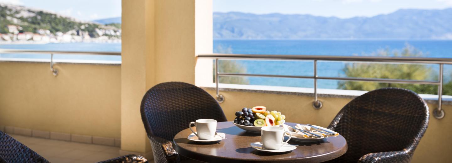 © Eurotours Baška