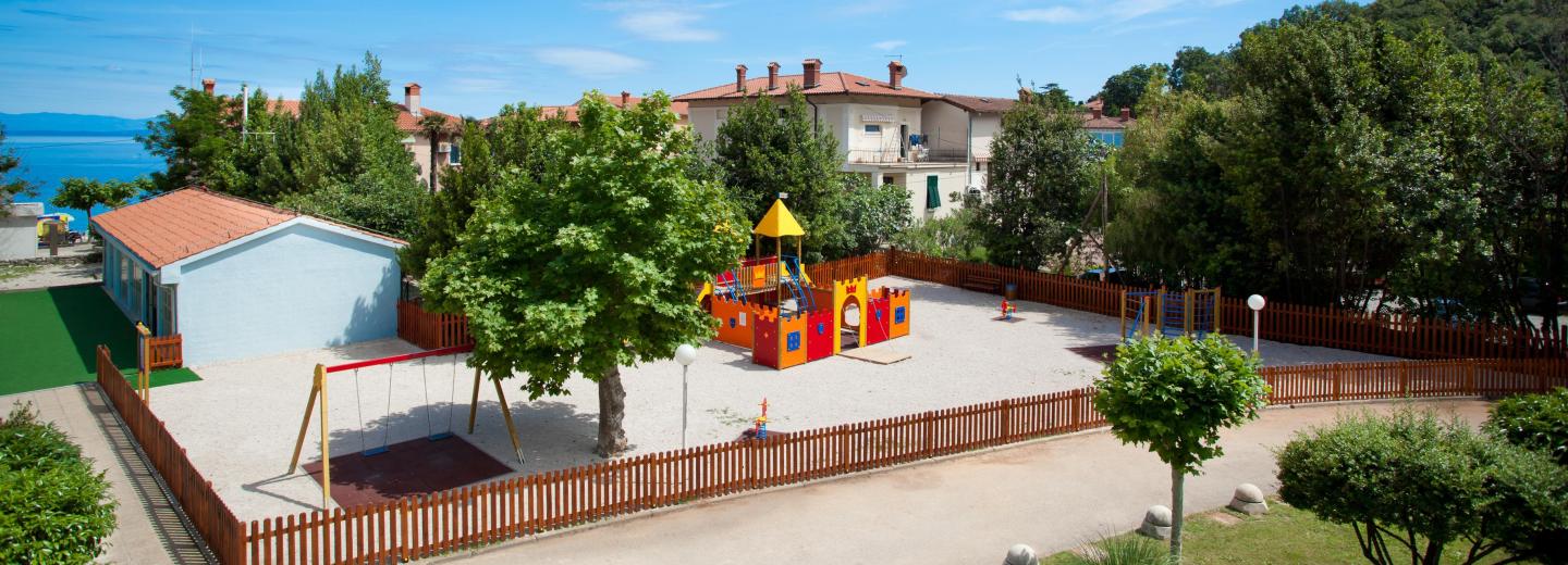 © Eurotours Mošćenička Draga
