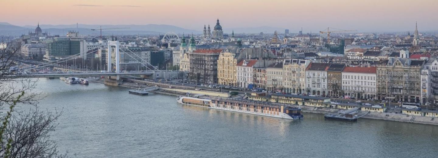 © Dorottya Bartha Budapest