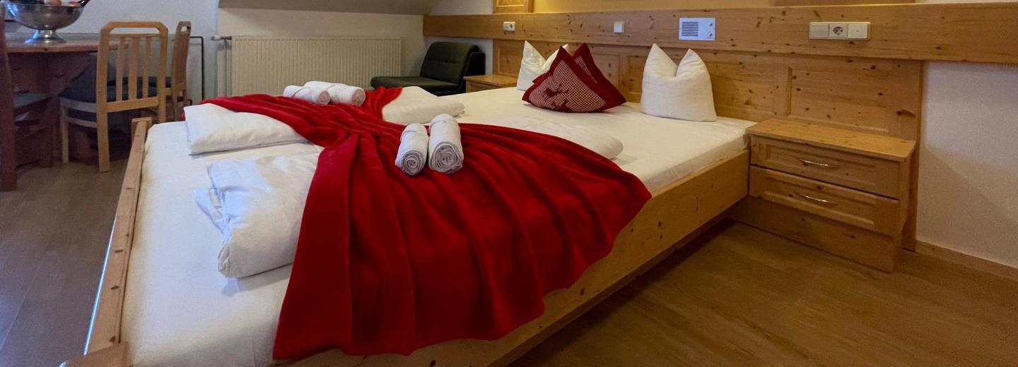 © Eurotours standard Négyágyas szoba erkély