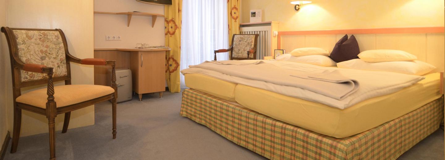 © Eurotours economy Kétágyas szoba