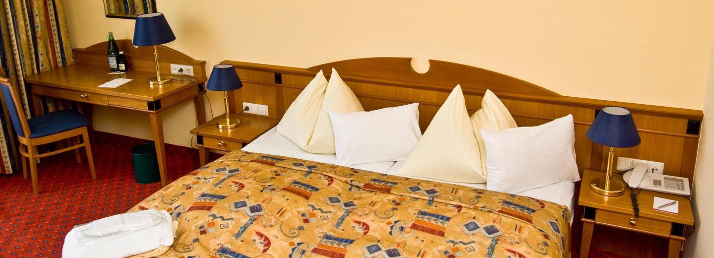© Eurotours Zimmerbeispiel