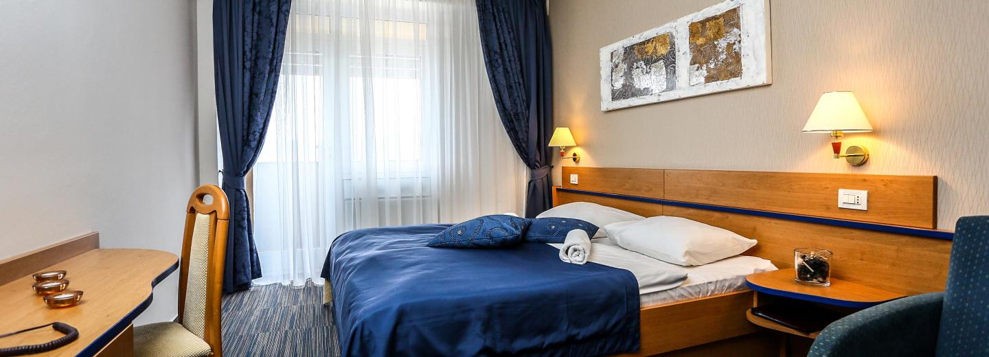 © Eurotours Krk (város)
