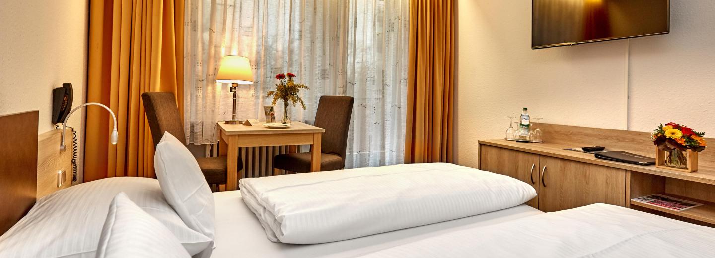© Eurotours Zimmerbeispiel, Doppelzimmer (DZ) „Classic“