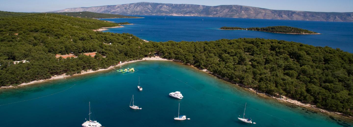 © Eurotours Vrboska