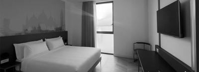 9820116/venezia-laguna-double-room-view-2_1752067391945.jpg