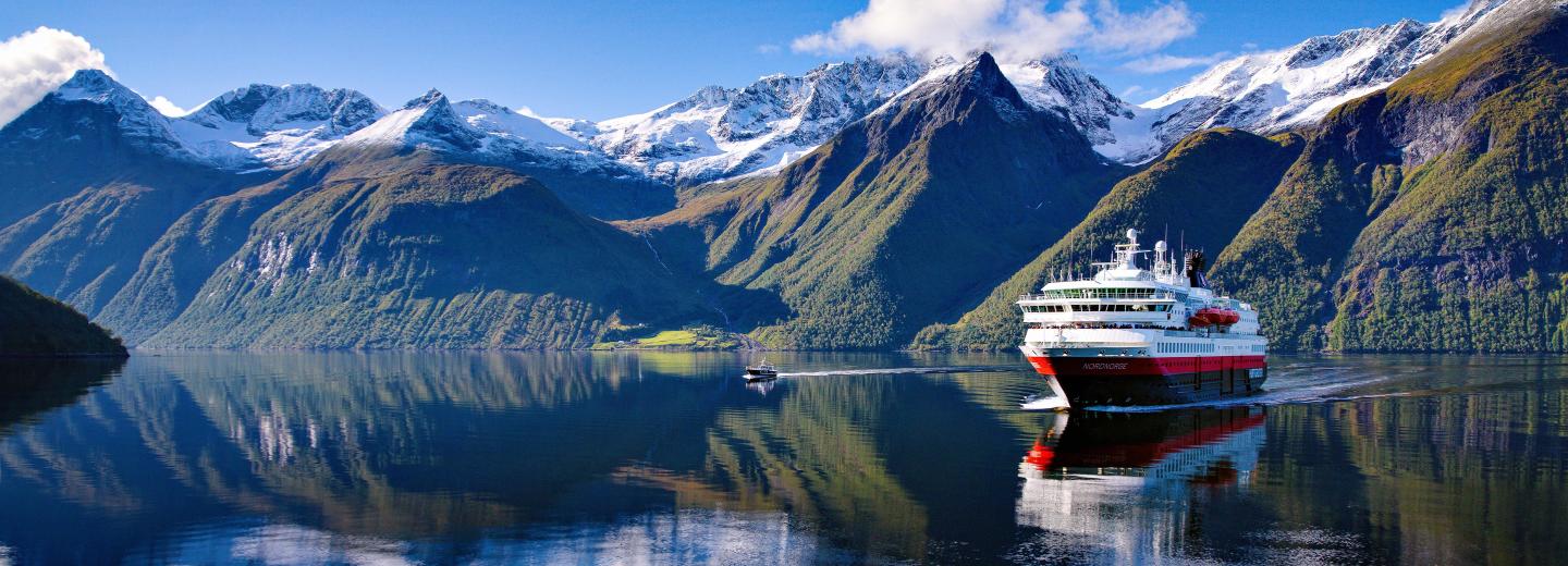 © Hurtigruten Hurtigruten - Klassische Postschiffroute - Kreuzfahrt
