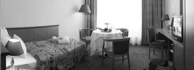 9823310/elisabethpark-bad-gastein-090315-12609-17_1755153045448.jpg