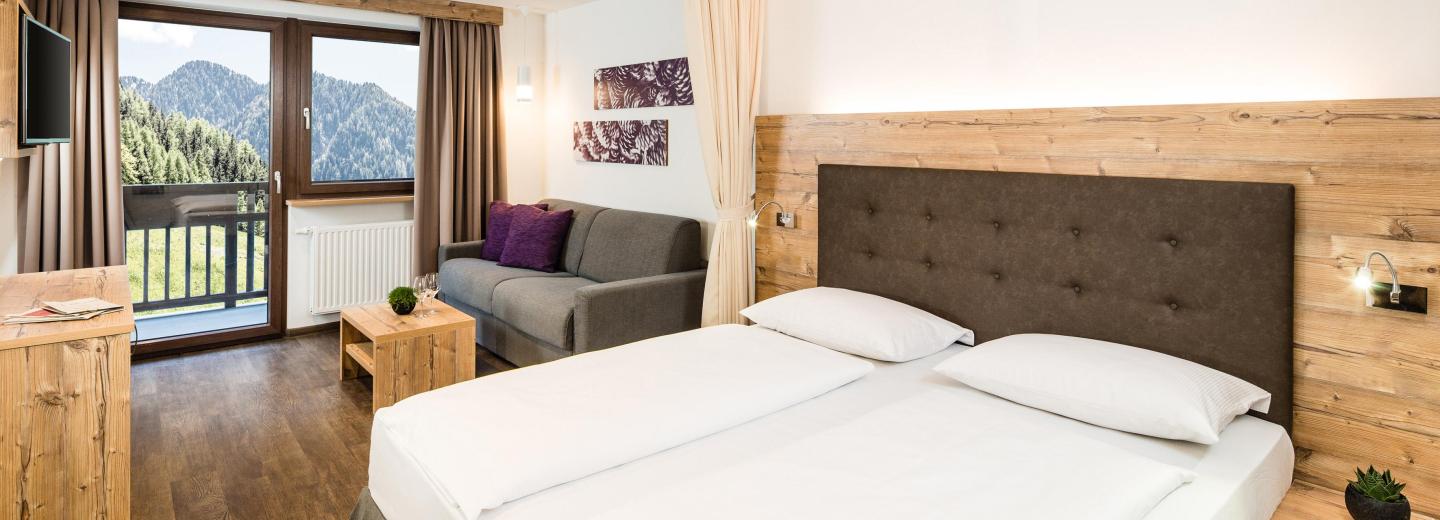 © Eurotours Zimmerbeispiel: Junior Suite Balkon