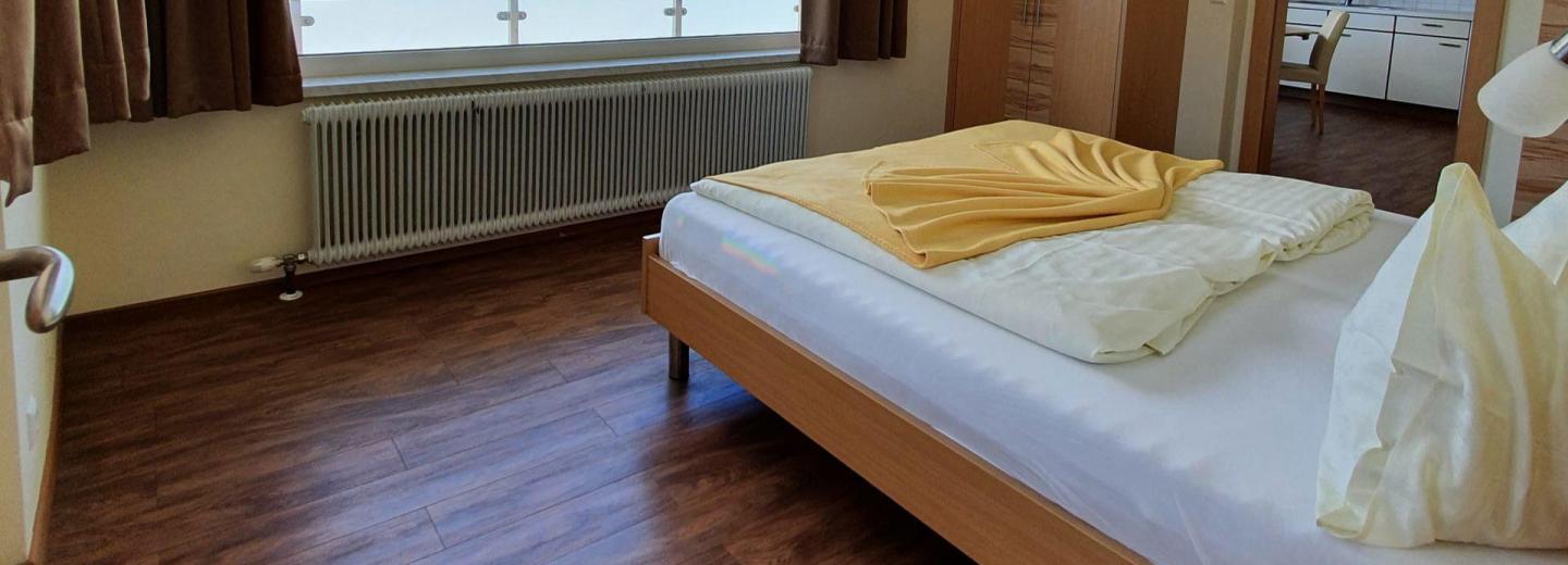 © Eurotours Szoba példa, családi szoba „Standard melléképület”