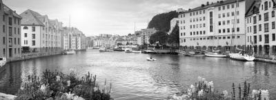 9824582/alesund-norwegen-gettyimages-1142764937_1758013284710.jpg