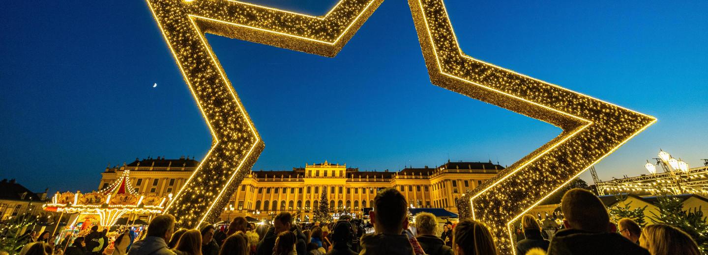 © Manfred Szieber - Weihnachtsmarkt Schloss Schönbrunn Karácsonyi vásár a Schönbrunn-kastélyban