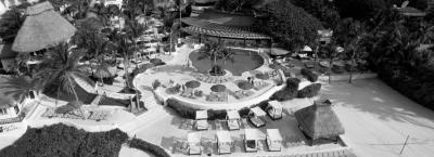 9824830/reef-playacar-pool_1758295592902.jpeg