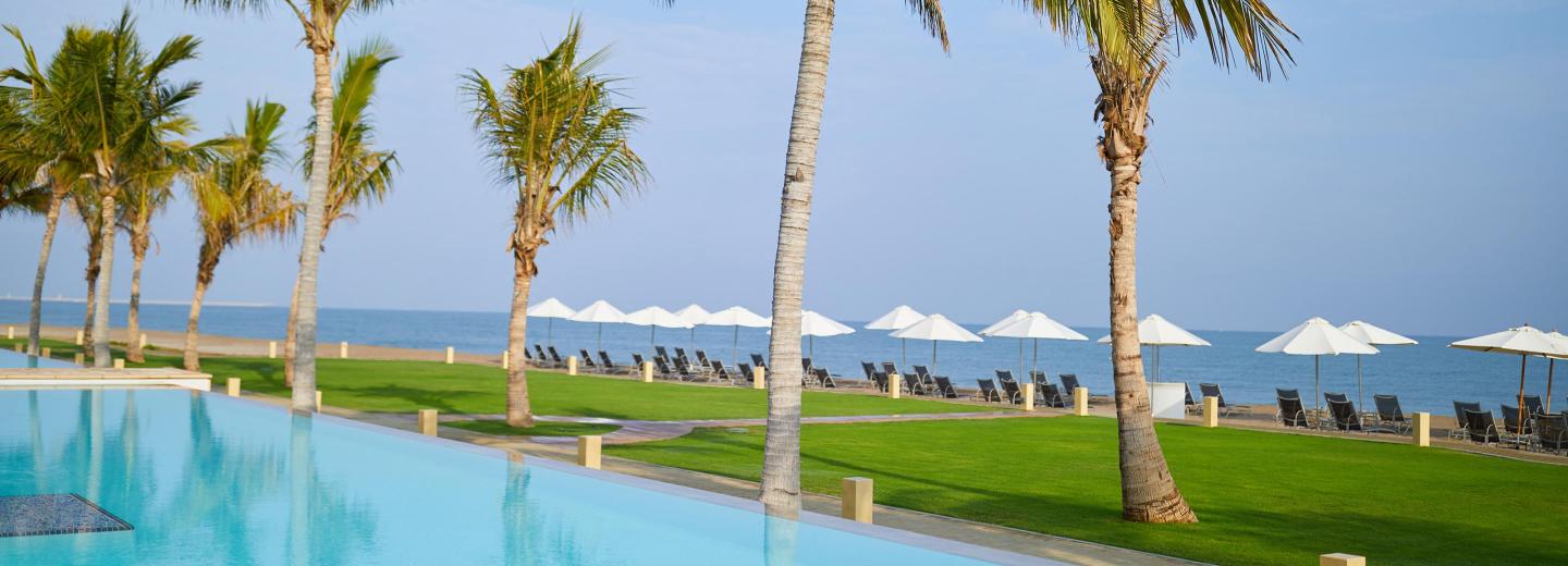 Omán - körutazás és fürdőzés