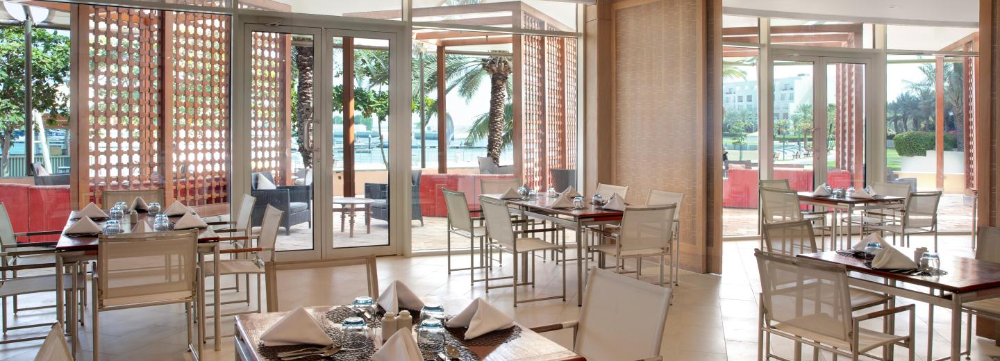 Omán - körutazás és fürdőzés