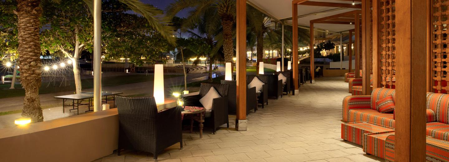 Omán - körutazás és fürdőzés