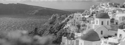 9826804/santorin-oia-dorf-istock-102450585-xlarge_1759128898451.jpg