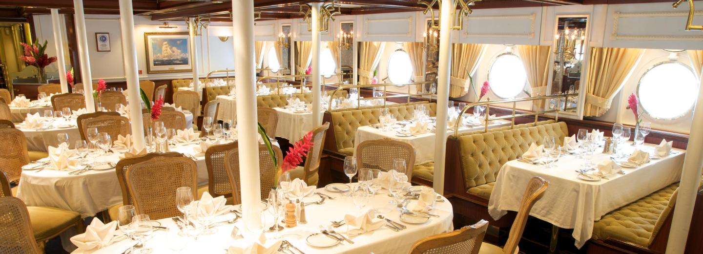 Karib-szigetek - vitorlás hajóút és fürdőzés