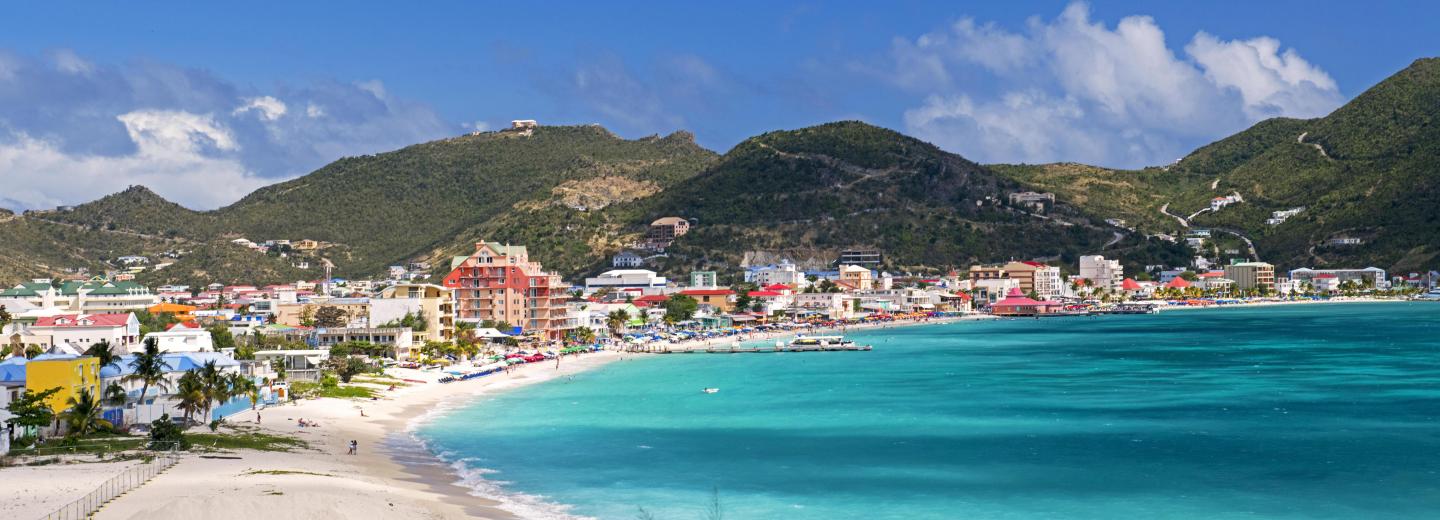 Karib-szigetek - vitorlás hajóút és fürdőzés