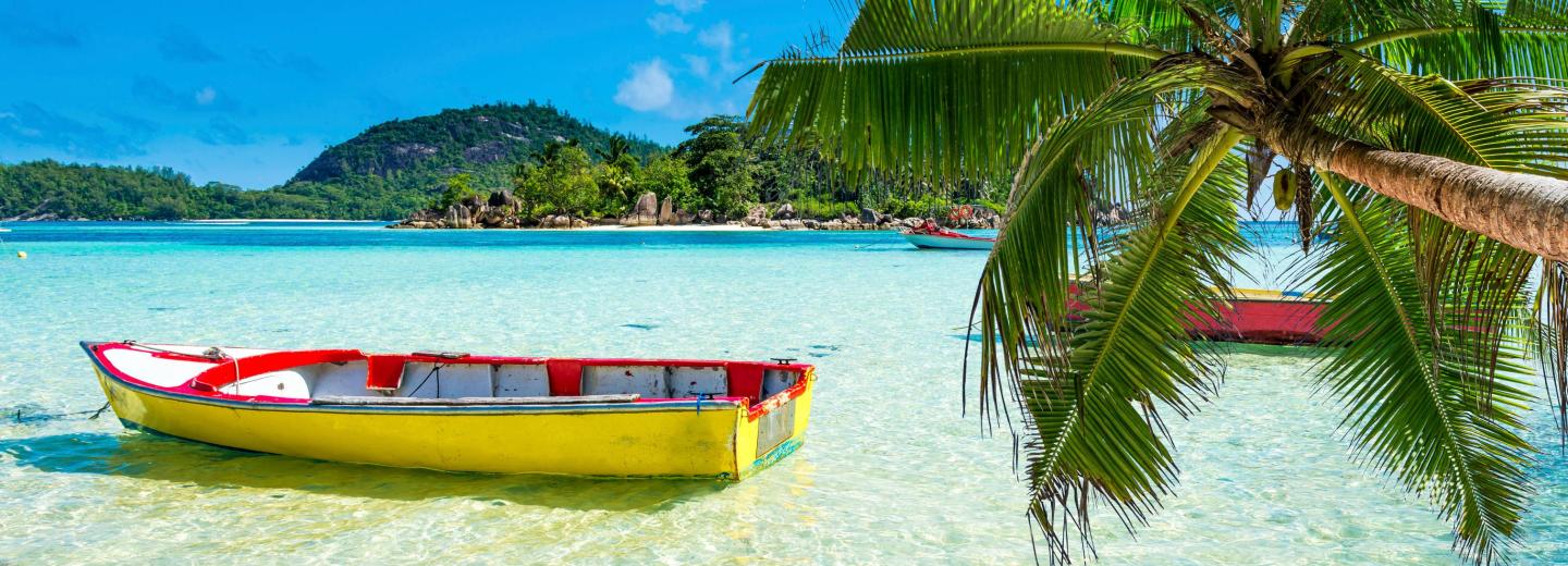 Karib-szigetek - vitorlás hajóút és fürdőzés