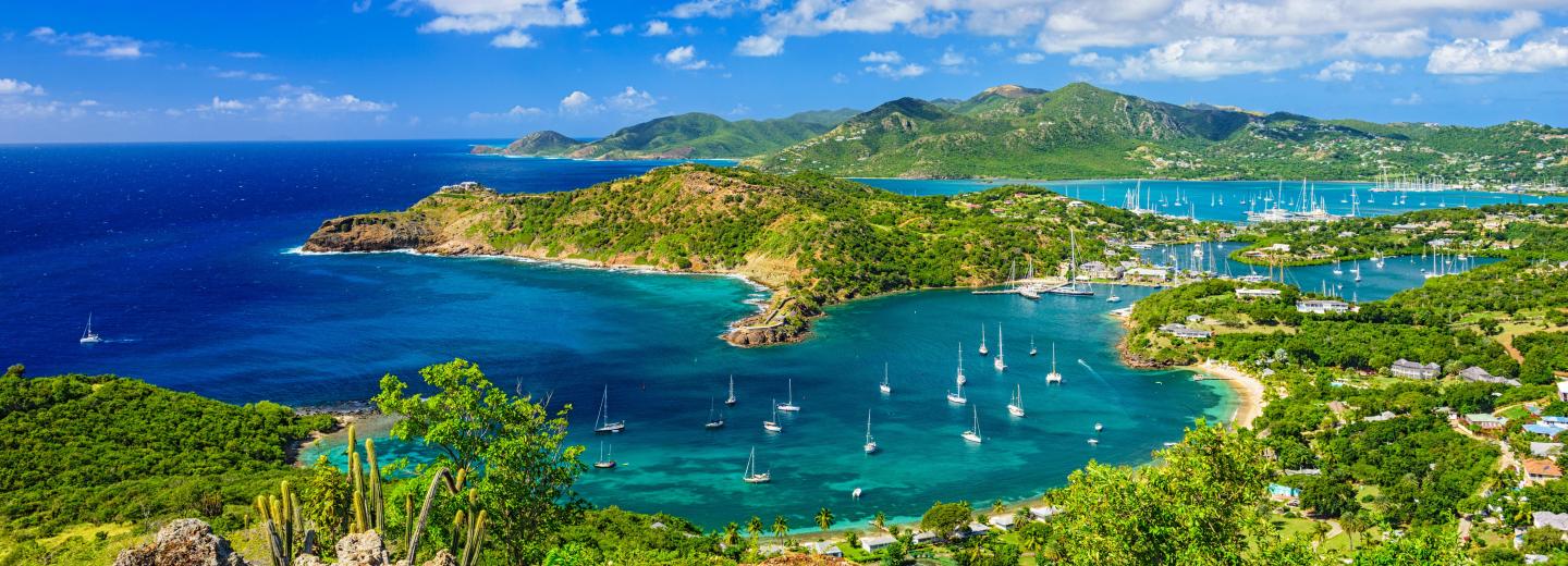 Karib-szigetek - vitorlás hajóút és fürdőzés