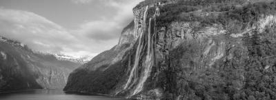 9827022/geiranger-fjord-norwegen-gettyimages-539985420_1759836895194.jpg