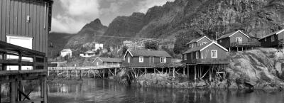 9827022/lofoten-hauser-colourbox9128779-erweitert-hof-0_1759834294920.jpg