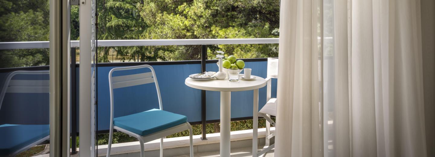 Zimmerbeispiel, Doppelzimmer „Superior Balkon Parkblick“