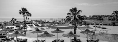 9827205/bluereefresort-marsaalam-pool-03_1760436997896.jpg