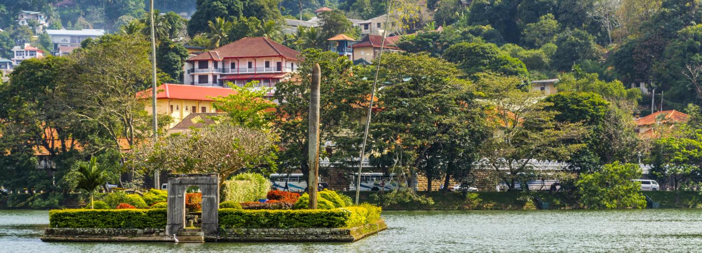 Srí Lanka - körutazás és fürdőzés