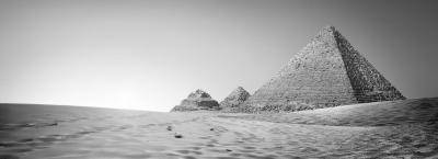 9827719/pyramide-wueste-aegypten-gettyimages-514316008-0_1760431426496.jpg
