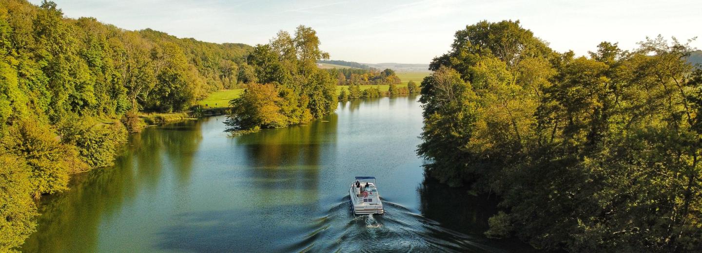 Franciaország - Burgundia-Saône - Nyaralás lakóhajón