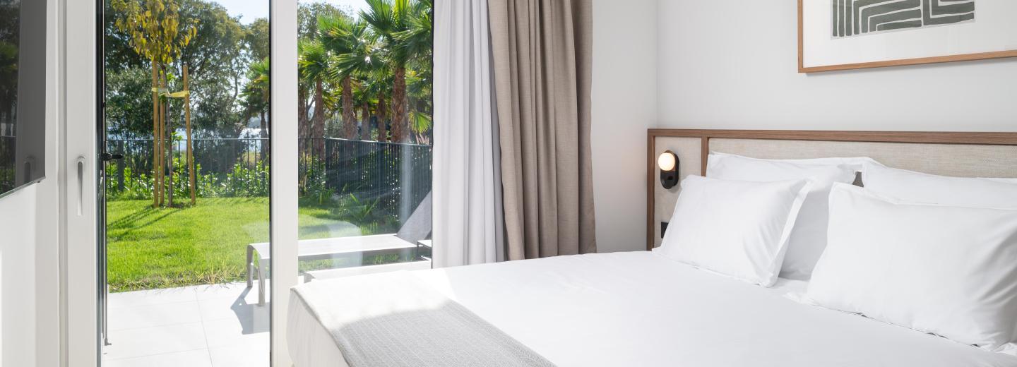 Zimmerbeispiel, Premium Apartment Terrasse "Residence Garden"