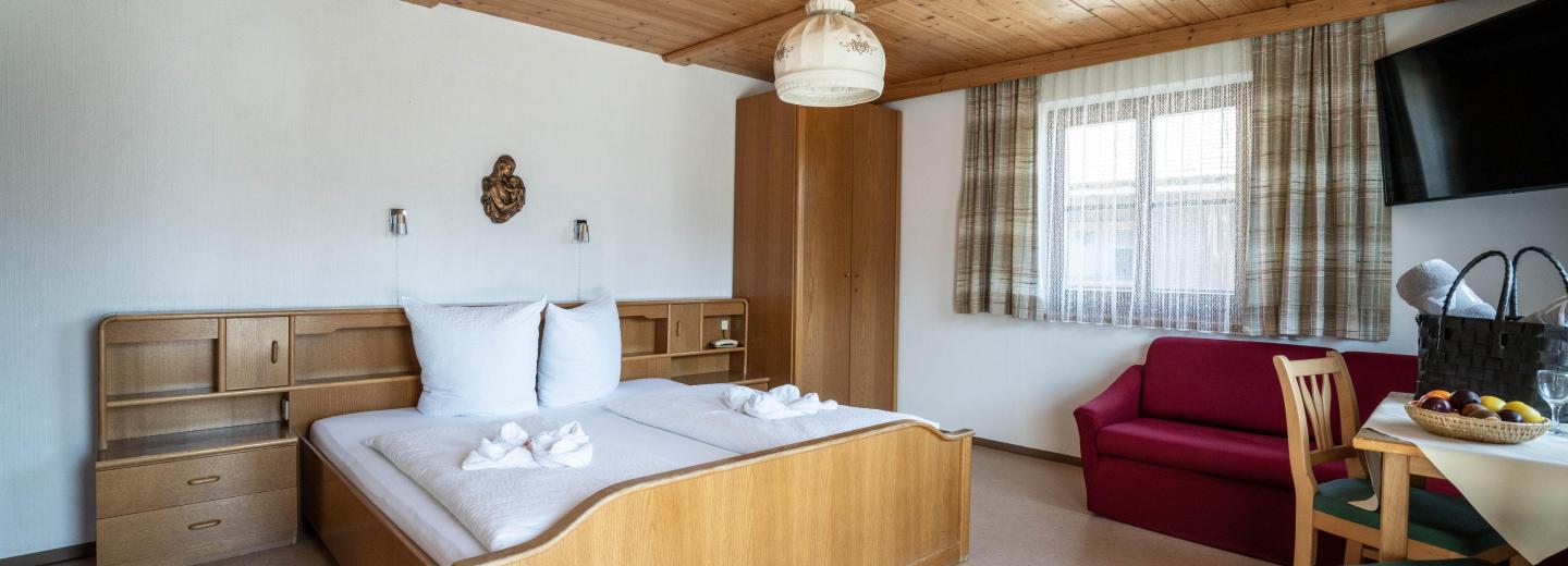 Szoba példa, „Standard“ kétágyas szoba erkéllyel