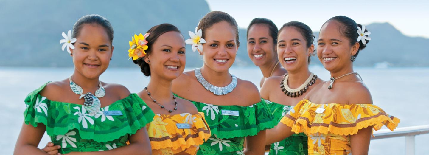 Mesés déli-tengeri fürdőzés és hajóút