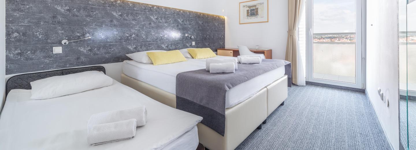 Zimmerbeispiel Standard Doppelzimmer Balkon Meerseite