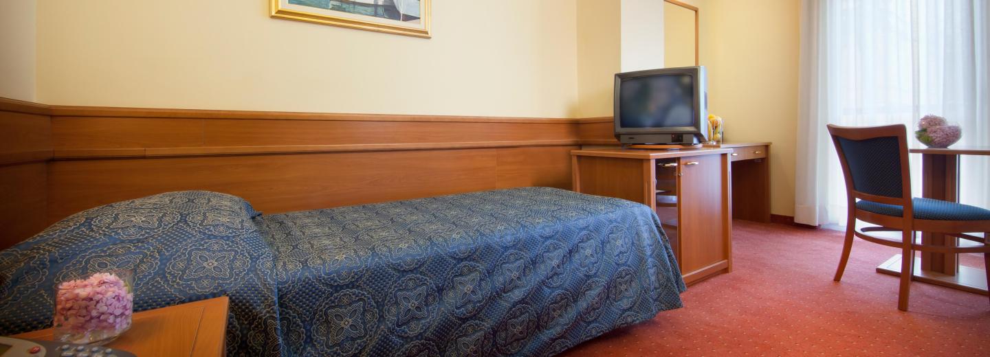 Zimmerbeispiel, Einzelzimmer „Superior Straßenblick“