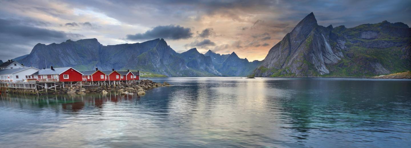 Norvég postai hajóútvonal - hajóút és városi kirándulás