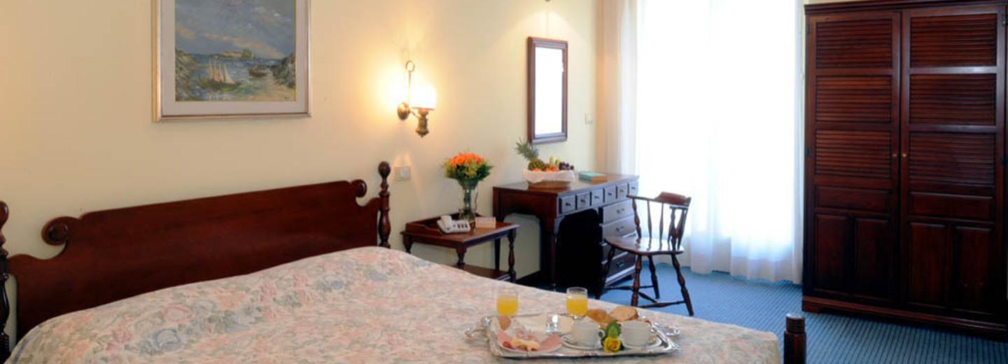 Zimmerbeispiel, Vierbettzimmer Standard Balkon