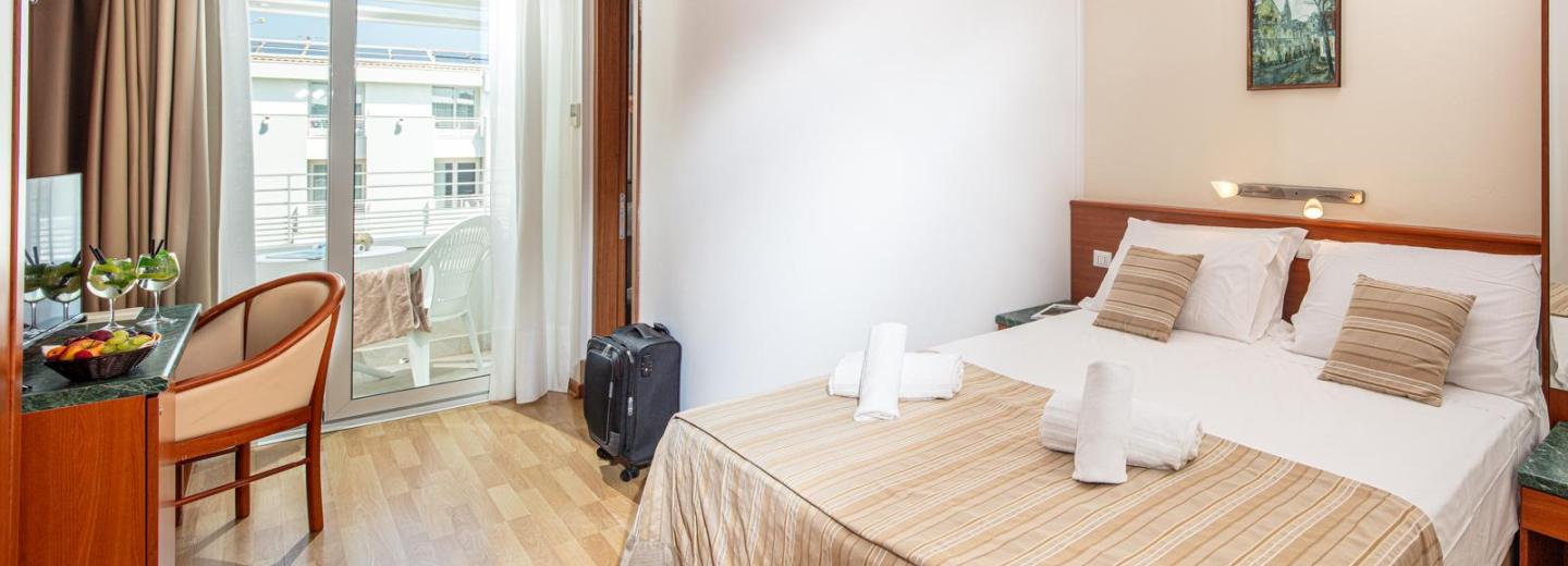 Zimmerbeispiel, Doppelzimmer Balkon
