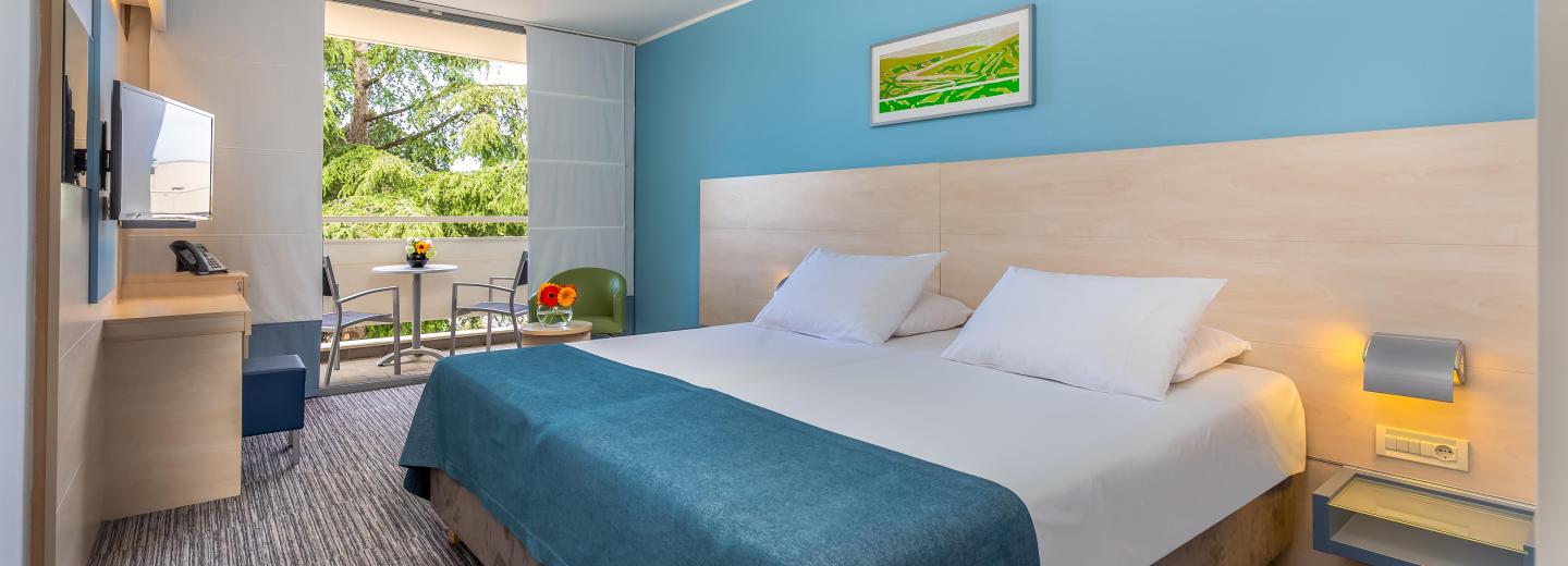 Zimmerbeispiel, Doppelzimmer „Superior Parkseite Balkon 2 STTPB“