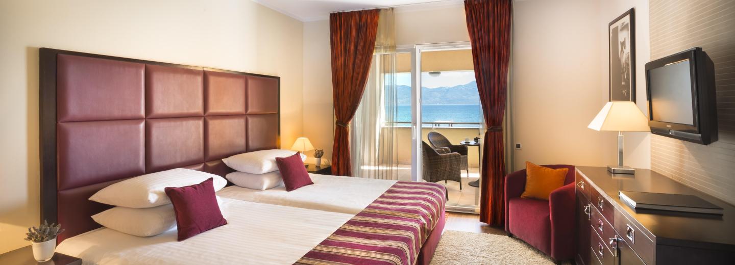 Zimmerbeispiel, Suite Meerblick Balkon 2+2 SUAPB