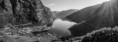 9831135/flam-norwegen-gettyimages-1166686010_1765274413533.jpg