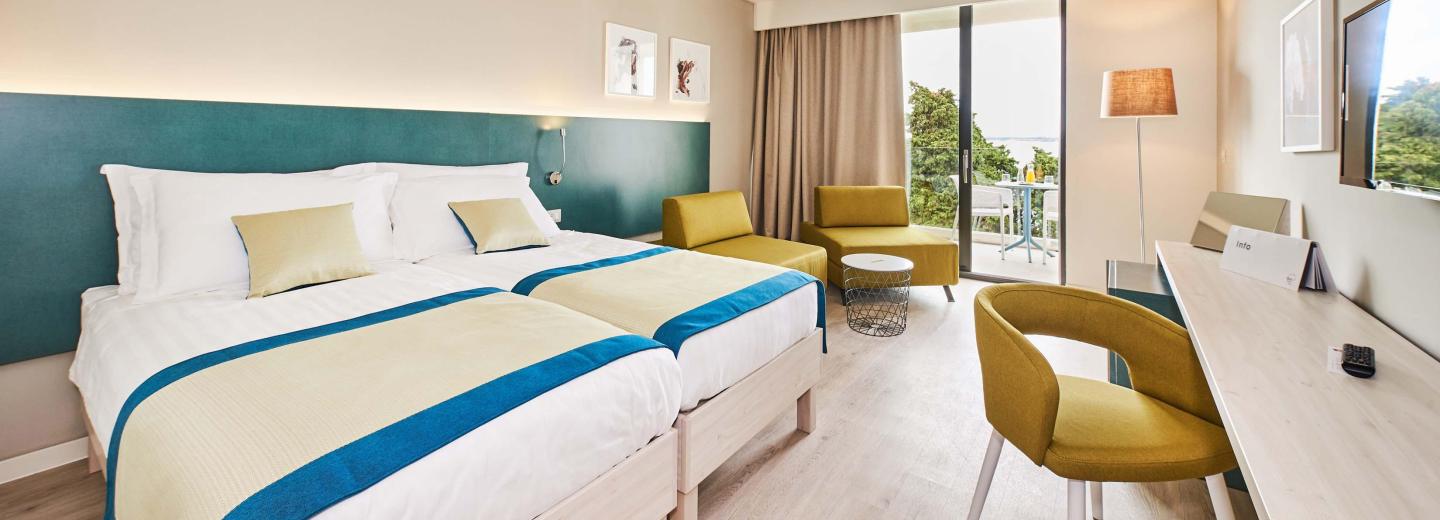 Zimmerbeispiel, Familienzimmer „Premium Meerblick F4BM“