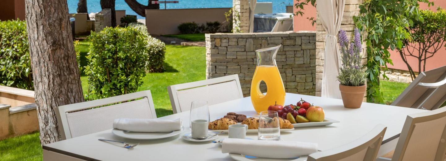 Szoba példa, Villa Superior terasz park oldalon „SV2P2”